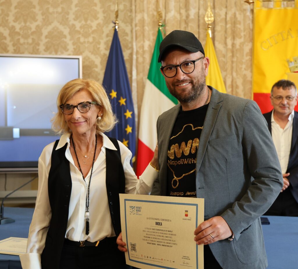 INFINITI MONDI NAPOLI INNOVATION CITY LA CITTÀ DI NAPOLI CONFERISCE A IMDEA IL TITOLO DI "BEST STARTUP DELLA CTE NAPOLI", PER IL LIVELLO DI MATURITÀ TECNOLOGICA E DI MERCATO REALIZZATO DALL’AZIENDA NELL’AMBITO DEL PROGRAMMA DI INCUBAZIONE E ACCELERAZIONE DELLA CASA DELLE TECNOLOGIE EMERGENTI DEL COMUNE DI NAPOLI "INFINITI MONDI – NAPOLI INNOVATION CITY" IL SINDACO DI NAPOLI PROF. GAETANO MANFREDI